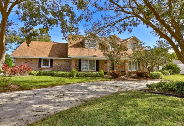 4BR/3BA GOLF FRONT POOL HOME